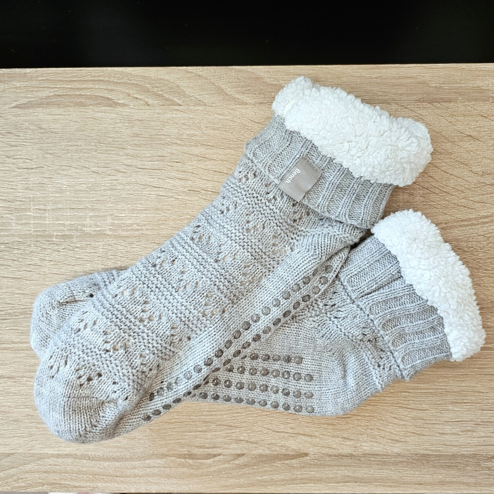 Cozy Gray Knit Socks with Fleece Lining